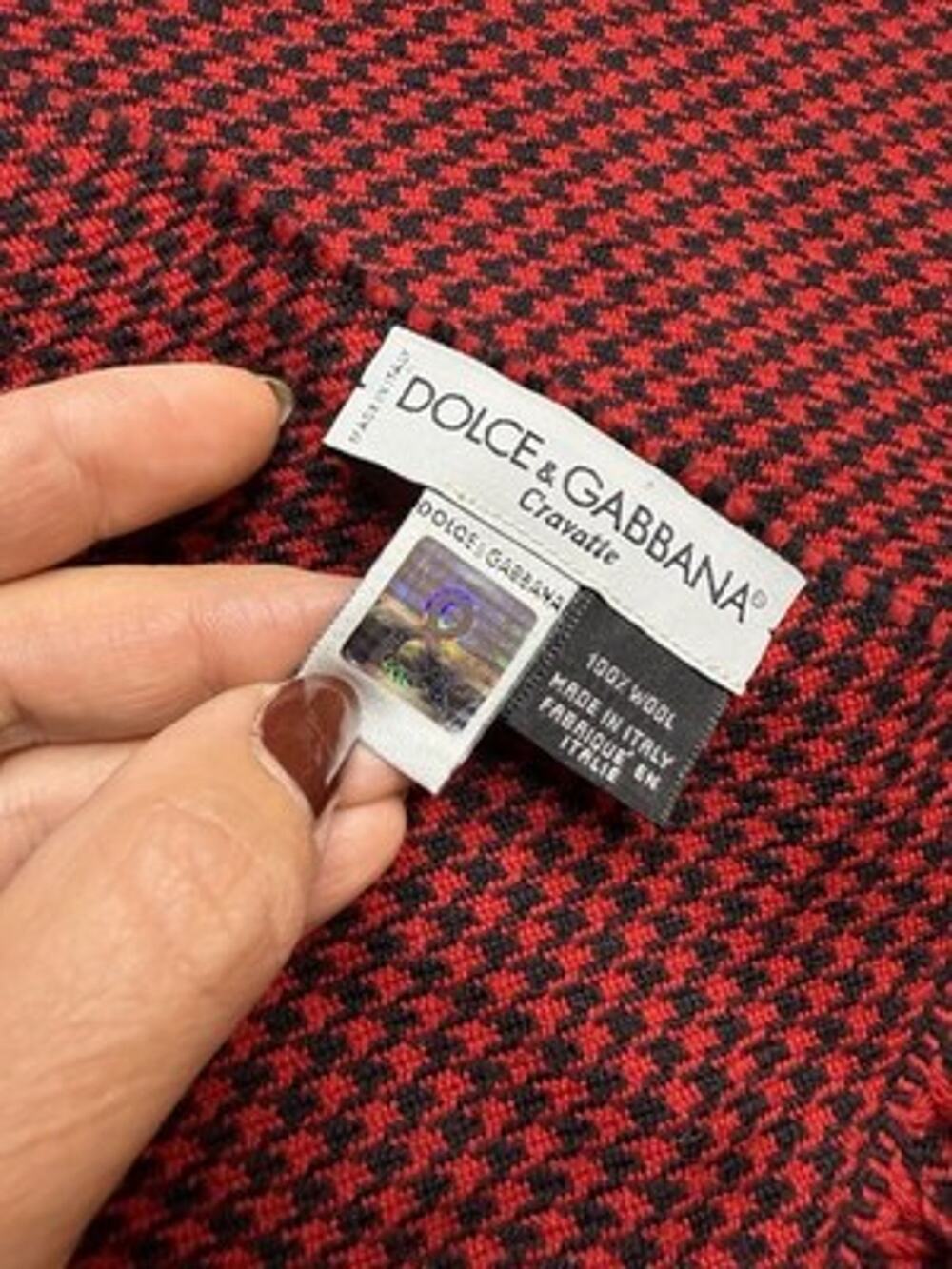 DOLCE & GABBANA Authentic Red Black Houndstooth Wool Scarf Fringe Italy EUC VTG